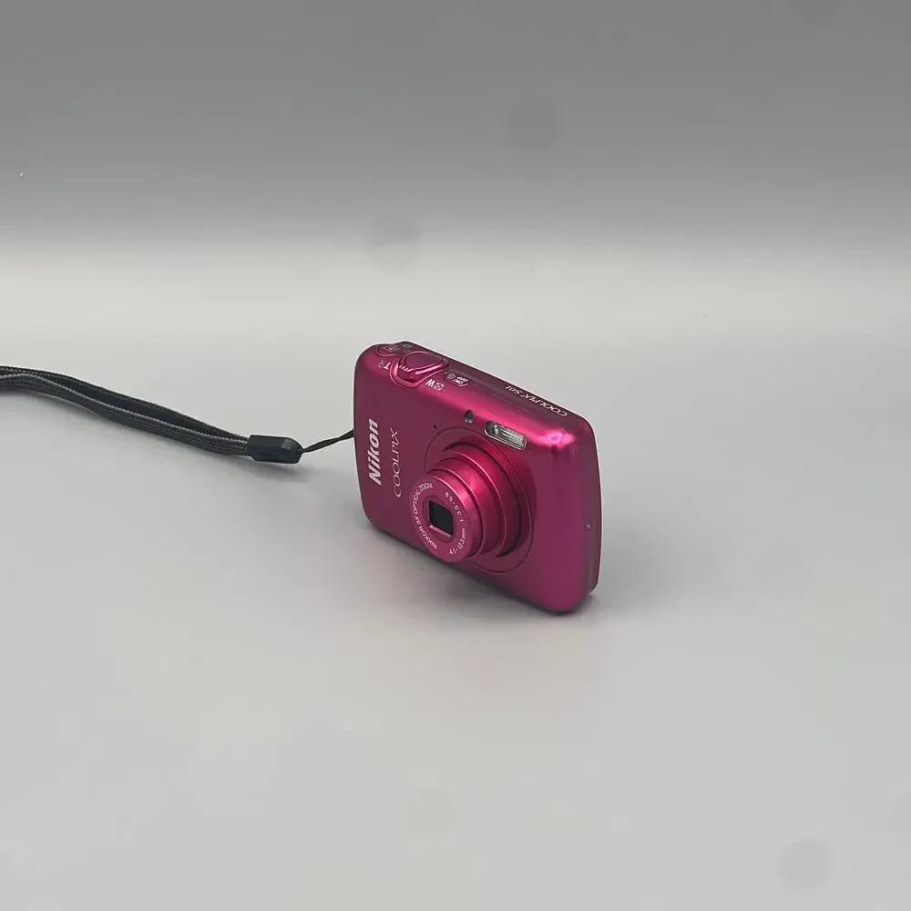 Nikon Coolpix S01 Digital Camera | 10.1MP | Pink